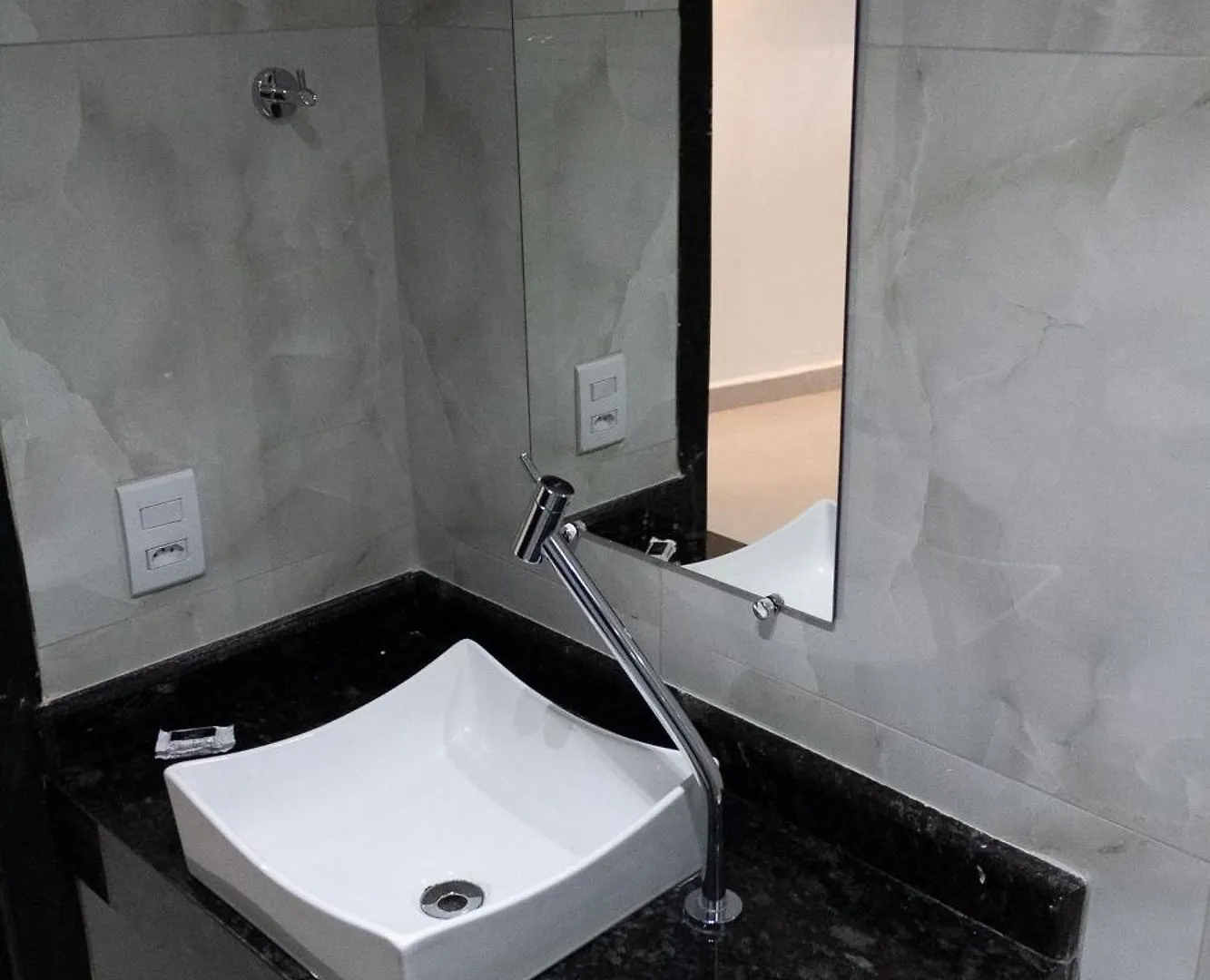 Appartement O Beira Mar Praia Hotel Esta Localizado Na Orla, Na Praia De Taperapuan, Cafe Incluso, Wi-Fi 500Mb, Piscinas, Estacionamento Privativo, Ar Condicionado Split, Smart Tv, Frigobar, Porto Seguro