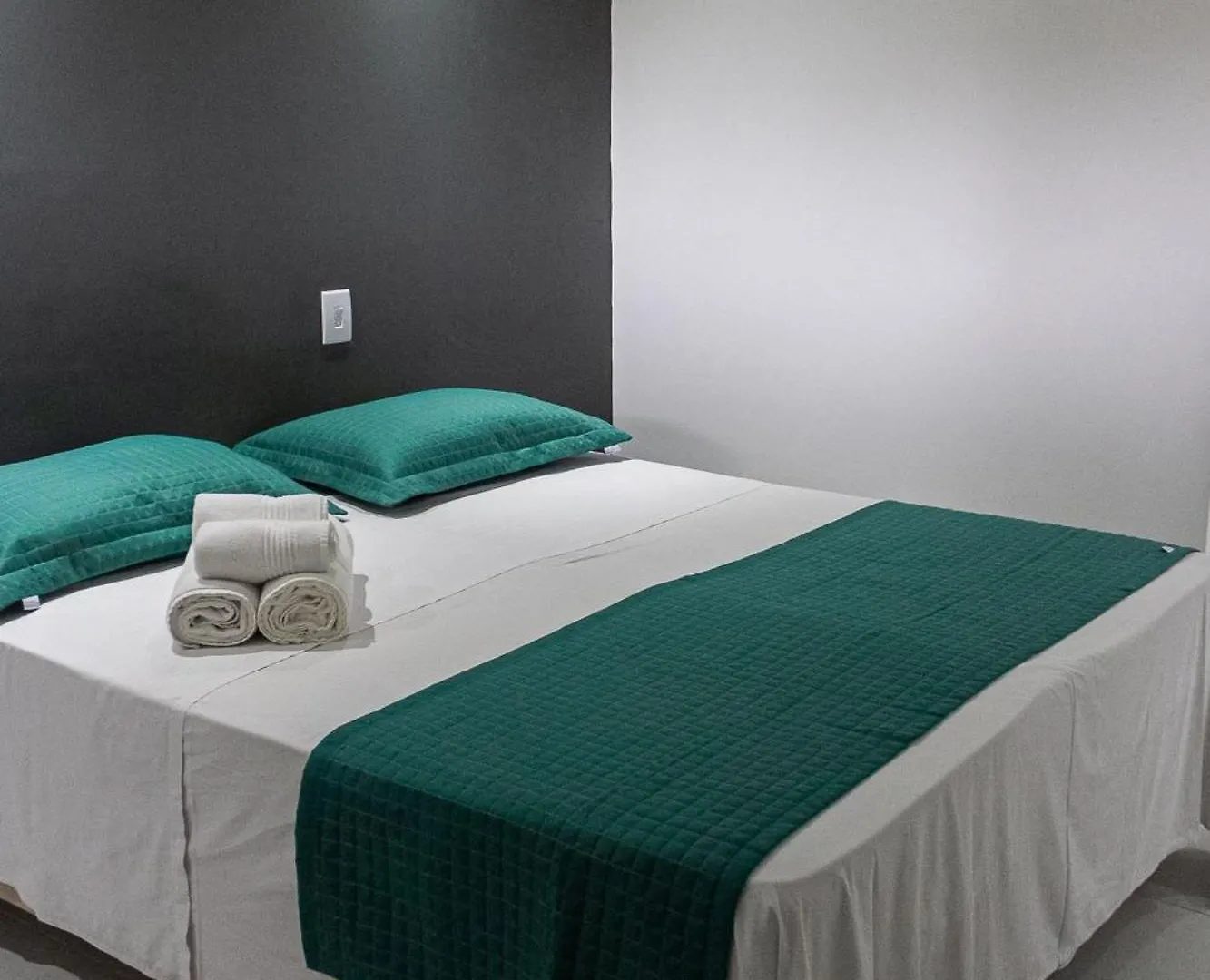 O Beira Mar Praia Hotel Esta Localizado Na Orla, Na Praia De Taperapuan, Cafe Incluso, Wi-Fi 500Mb, Piscinas, Estacionamento Privativo, Ar Condicionado Split, Smart Tv, Frigobar, Porto Seguro Appartement