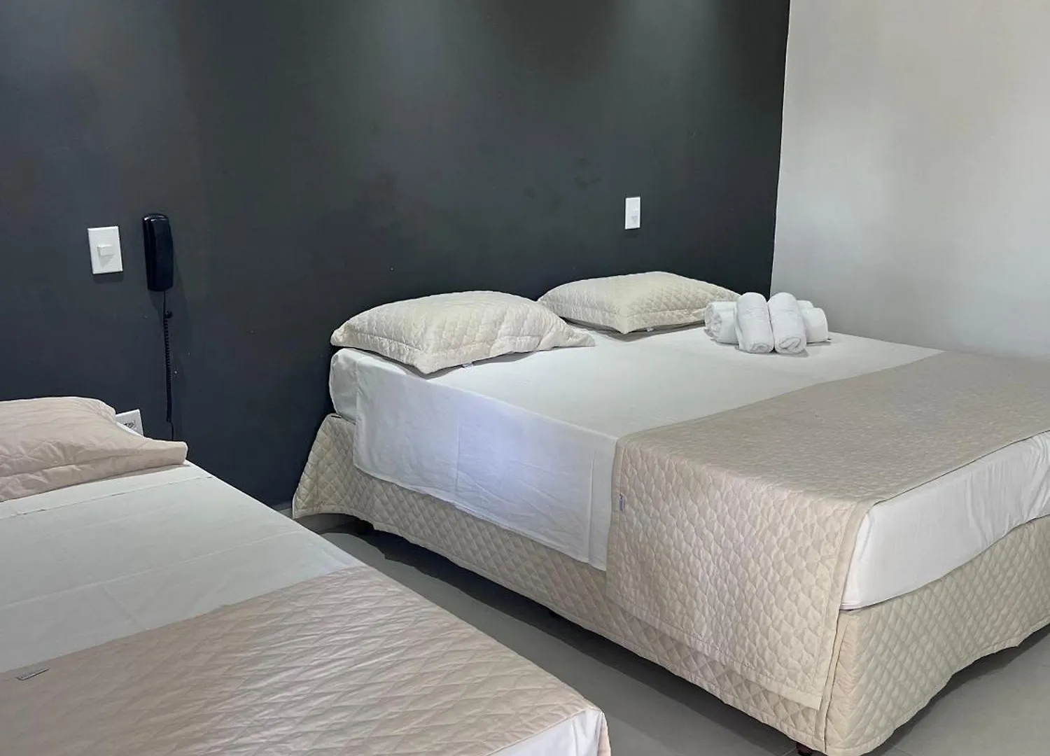 アパート O Beira Mar Praia Hotel Esta Localizado Na Orla, Na Praia De Taperapuan, Cafe Incluso, Wi-Fi 500Mb, Piscinas, Estacionamento Privativo, Ar Condicionado Split, Smart Tv, Frigobar, ポルトセグロ