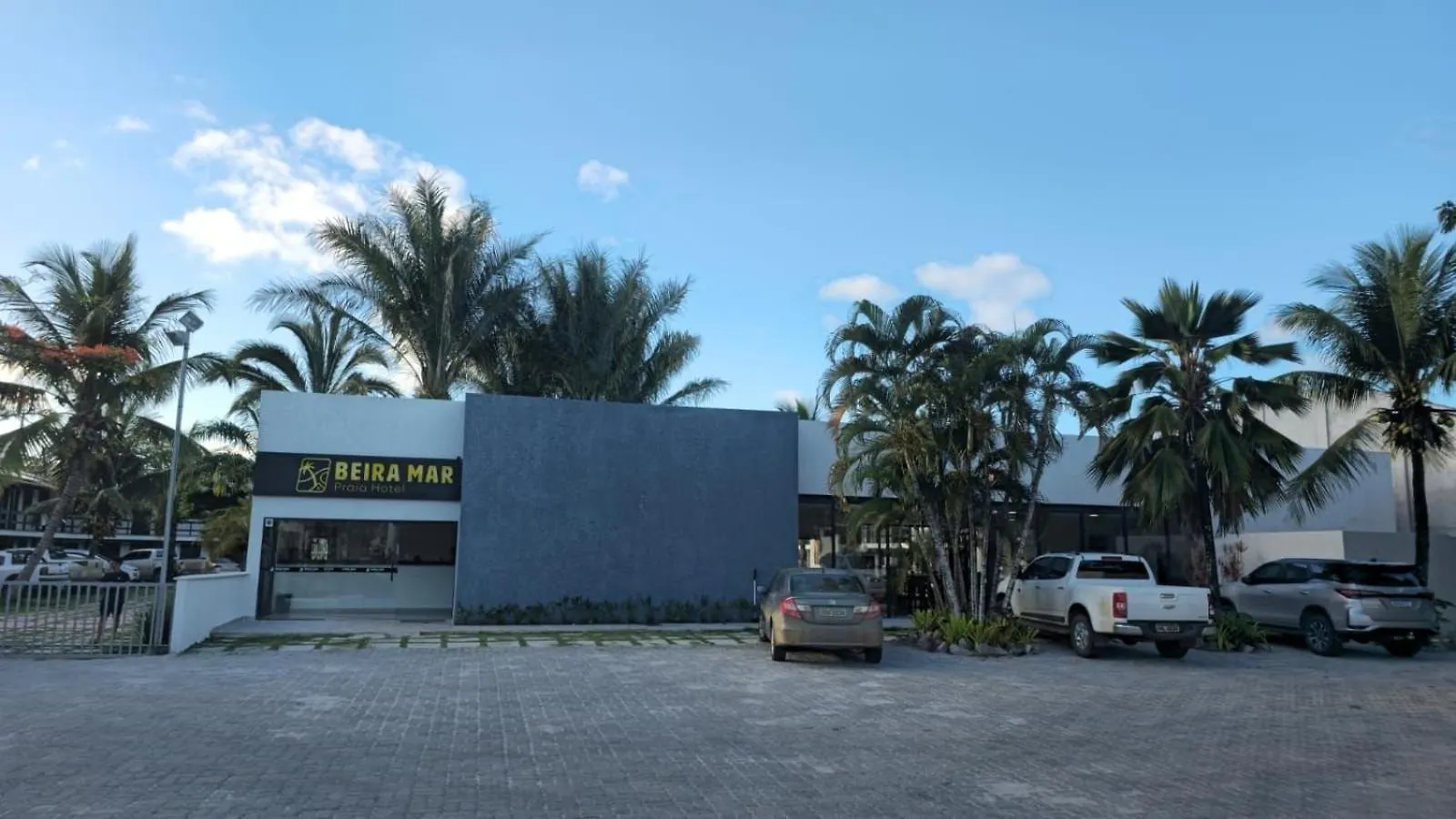 アパート O Beira Mar Praia Hotel Esta Localizado Na Orla, Na Praia De Taperapuan, Cafe Incluso, Wi-Fi 500Mb, Piscinas, Estacionamento Privativo, Ar Condicionado Split, Smart Tv, Frigobar, ポルトセグロ